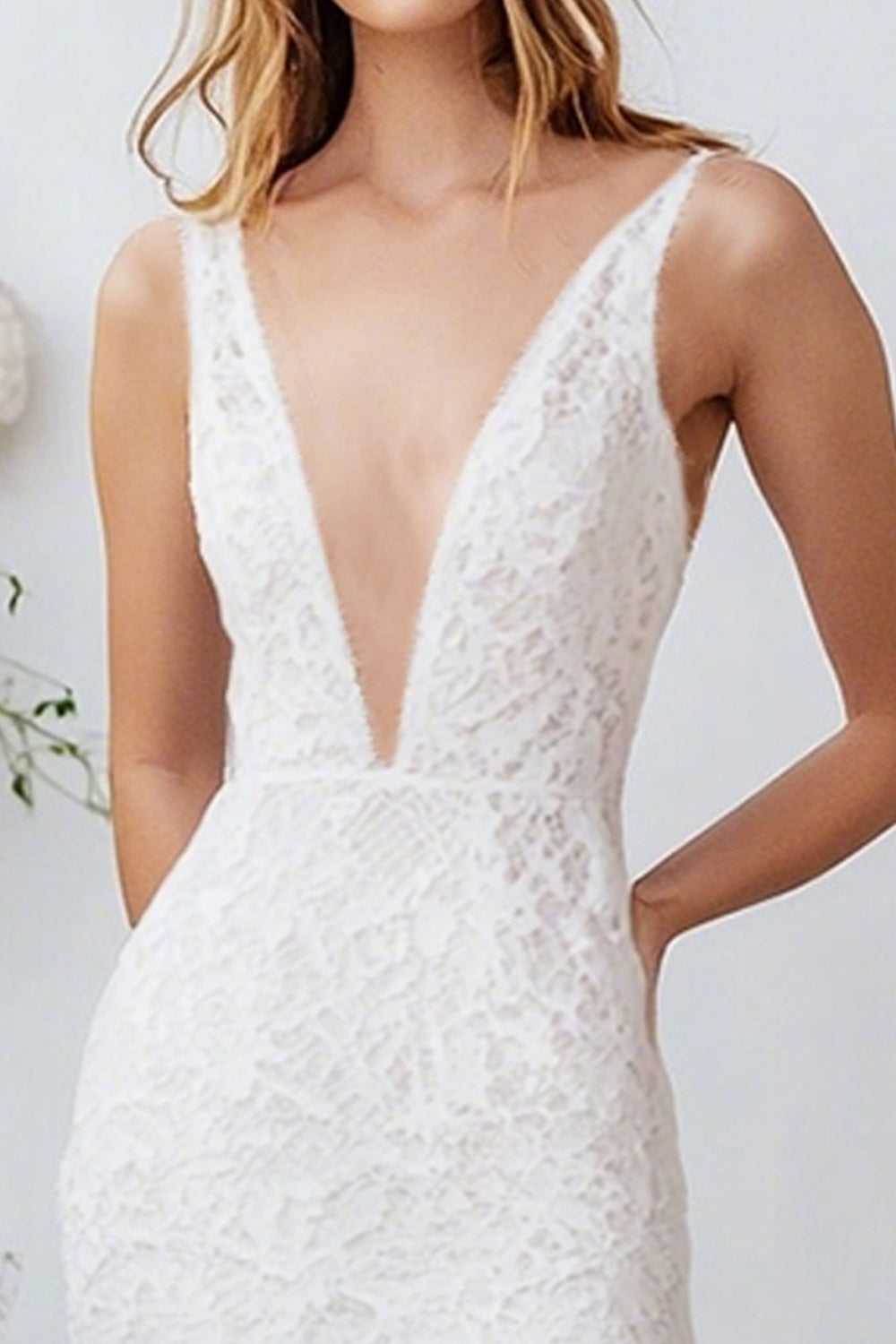 Simple White V-Neck Lace Graduation Dress - Image 2